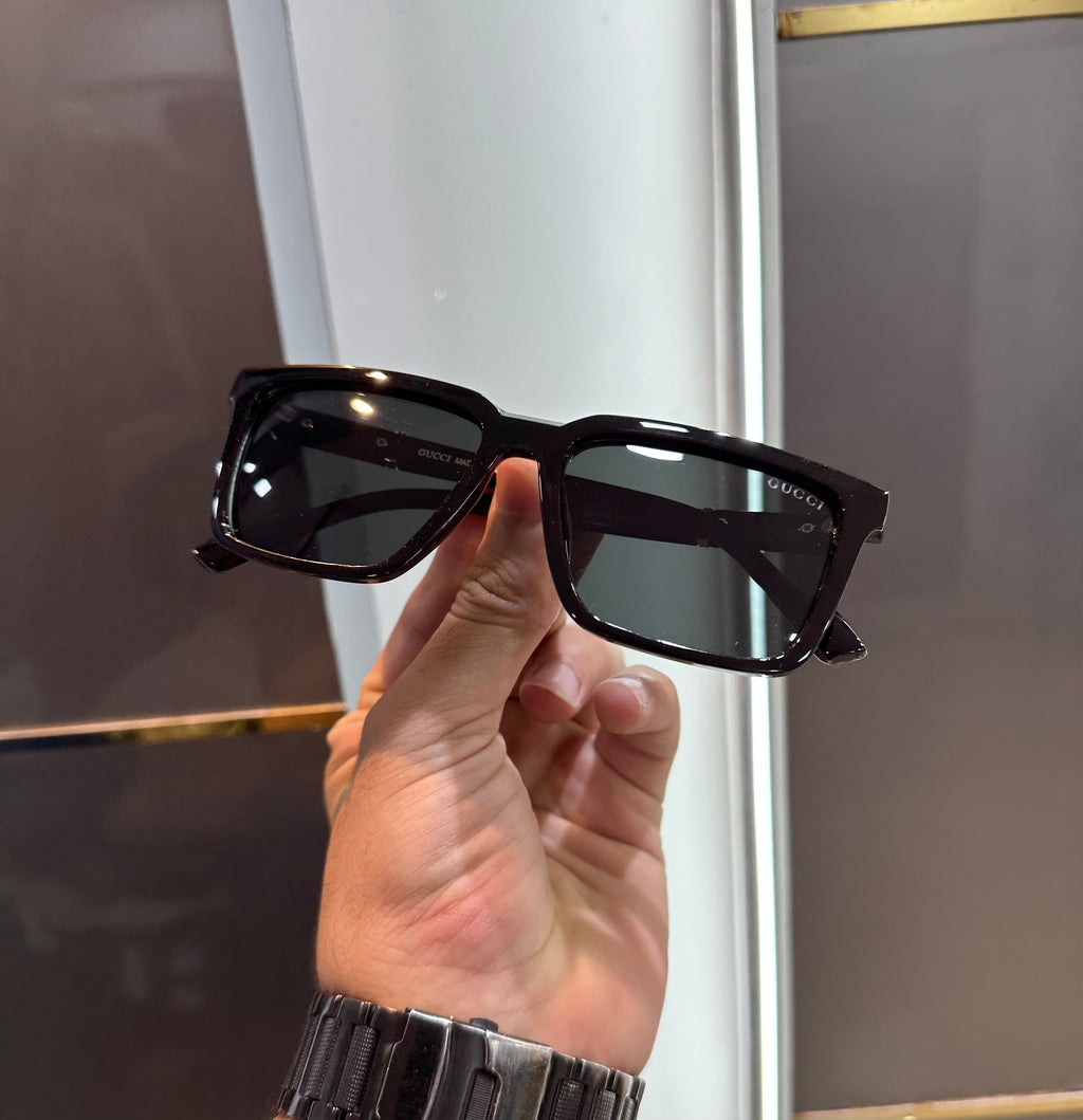 Gucc i 2009 Black Ultimate Luxury Shade With Original Packaging