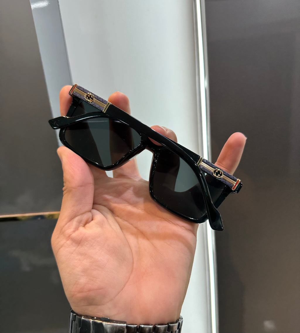 Gucc i 2009 Black Ultimate Luxury Shade With Original Packaging