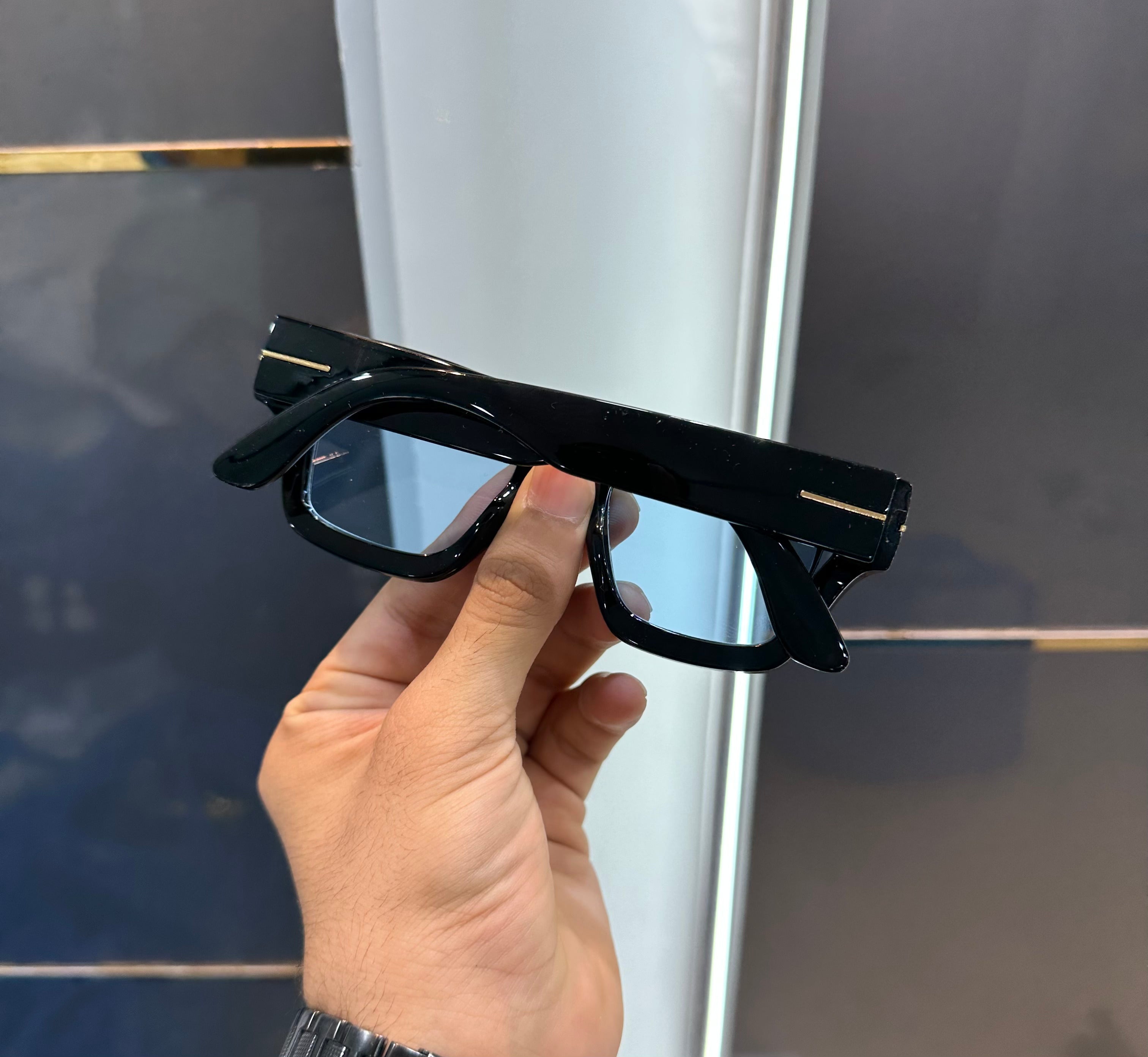 Tom For d Blue 4184 Ultimate Luxury Shade With Original Packaging