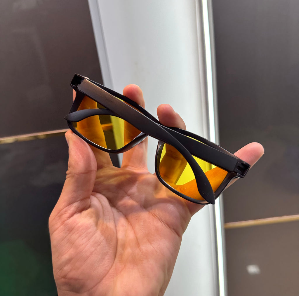 Oakl ey 3056 Black Yellow Ultimate Luxury Shade With Original Packaging