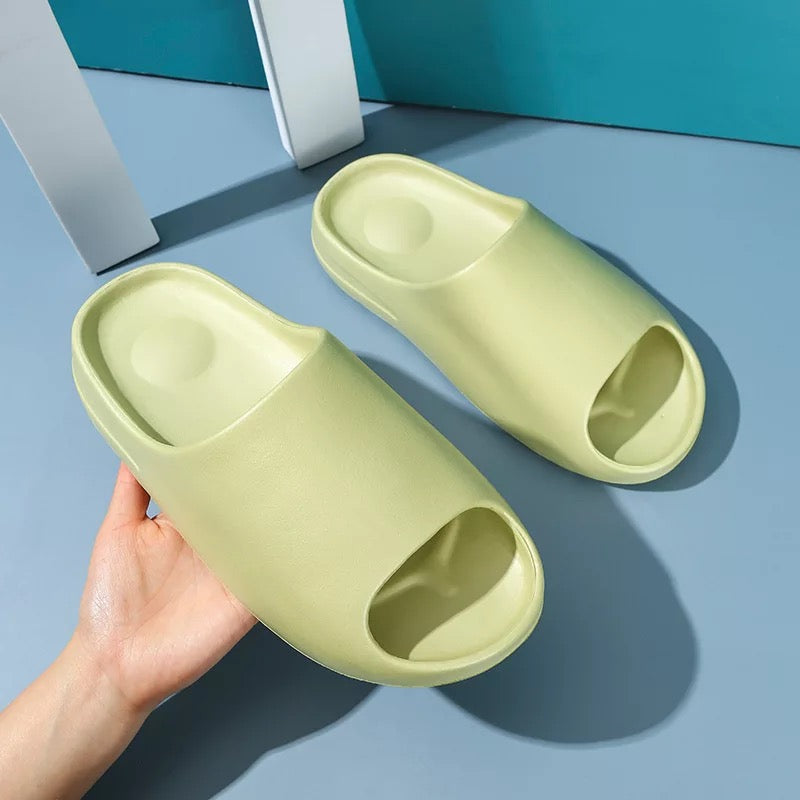 CUBICS Yezy Foam Slides - Resin